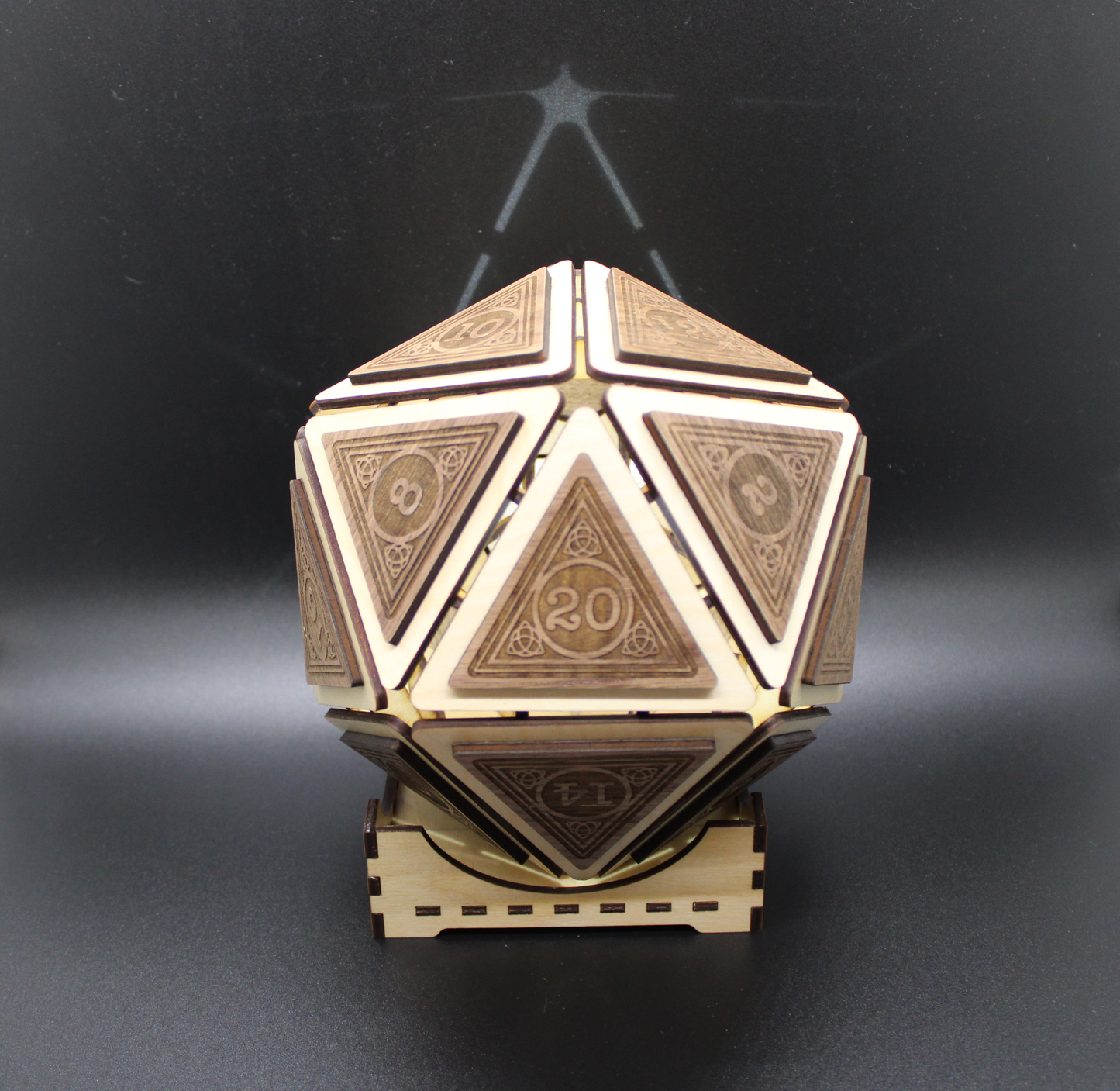 D20 Large (7")